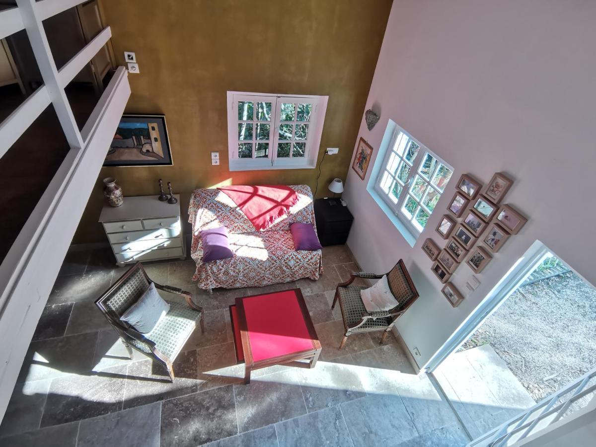 Montmajour - Mas Des Oursons Holiday home Arles